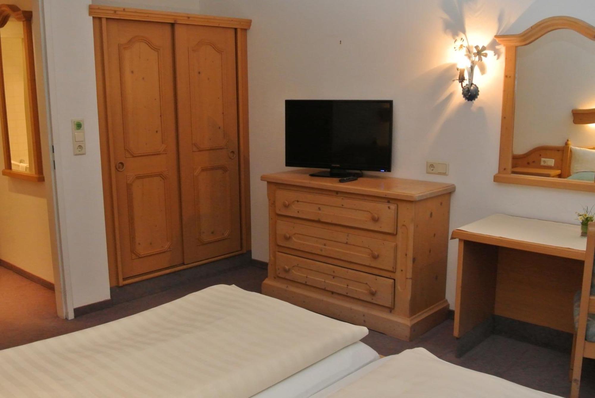 Hotel Gruberhof Innsbruck Igls B&B Стая снимка